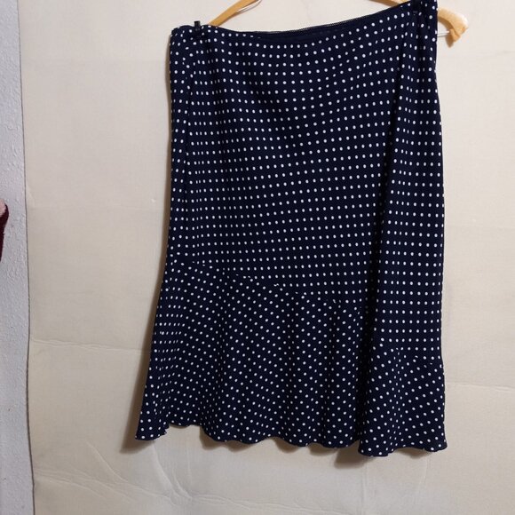 -Casual Corner Vintage Poka Dot Skirt - Picture 2 of 3